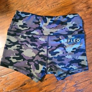Fleo shorts